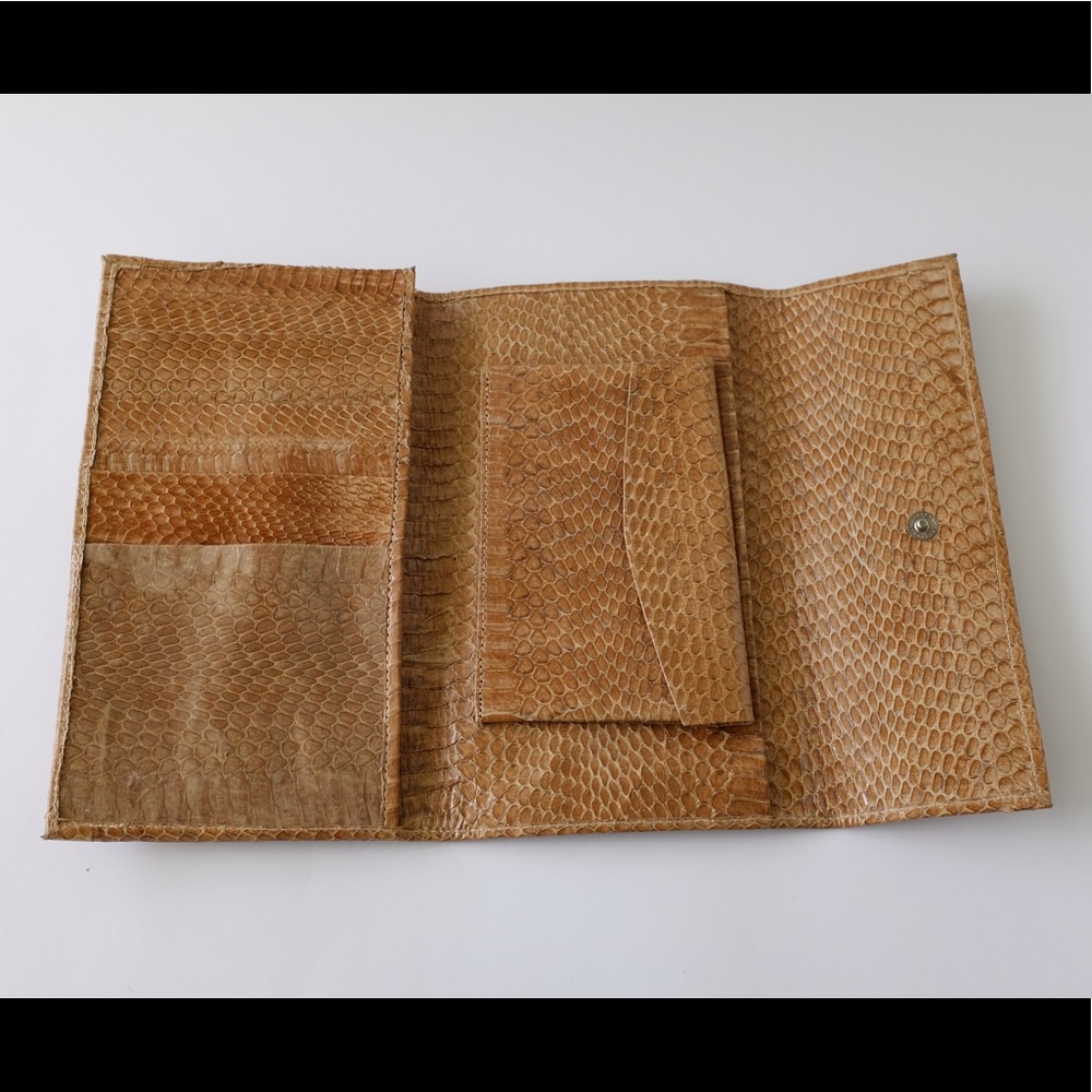 Genuine Python Leather Wallet - Picture 4 of 4